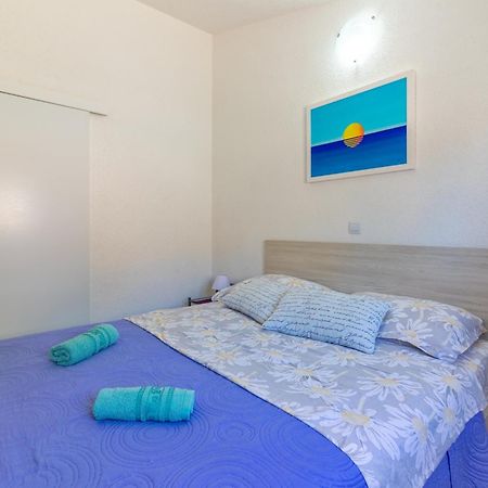 Seaside Secluded Apartments Cove Torac, Hvar - 575 Gdinj Ruang foto