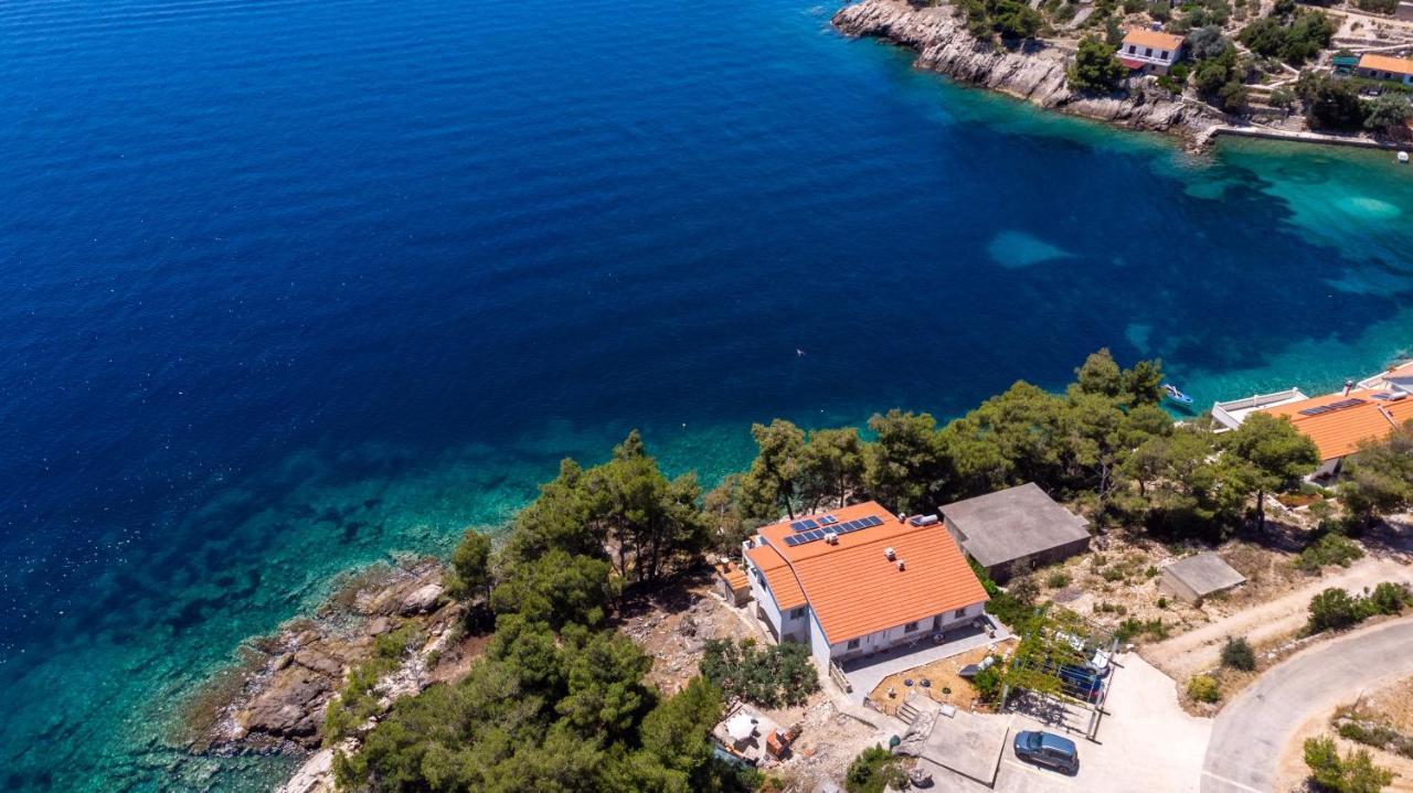 Seaside Secluded Apartments Cove Torac, Hvar - 575 Gdinj Bagian luar foto