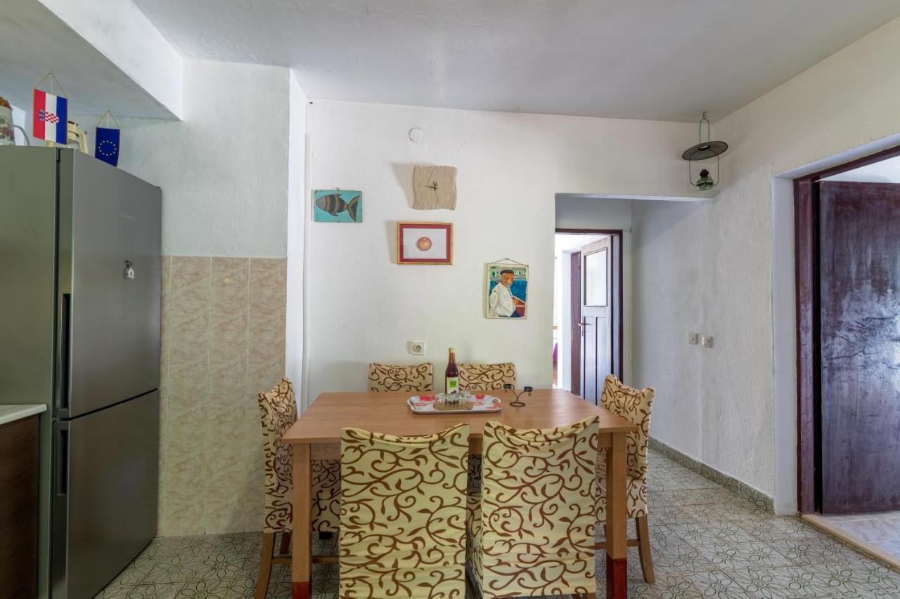 Seaside Secluded Apartments Cove Torac, Hvar - 575 Gdinj Bagian luar foto