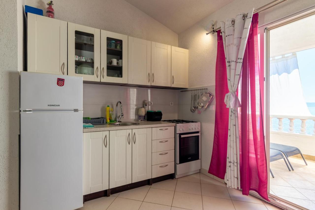 Seaside Secluded Apartments Cove Torac, Hvar - 575 Gdinj Bagian luar foto
