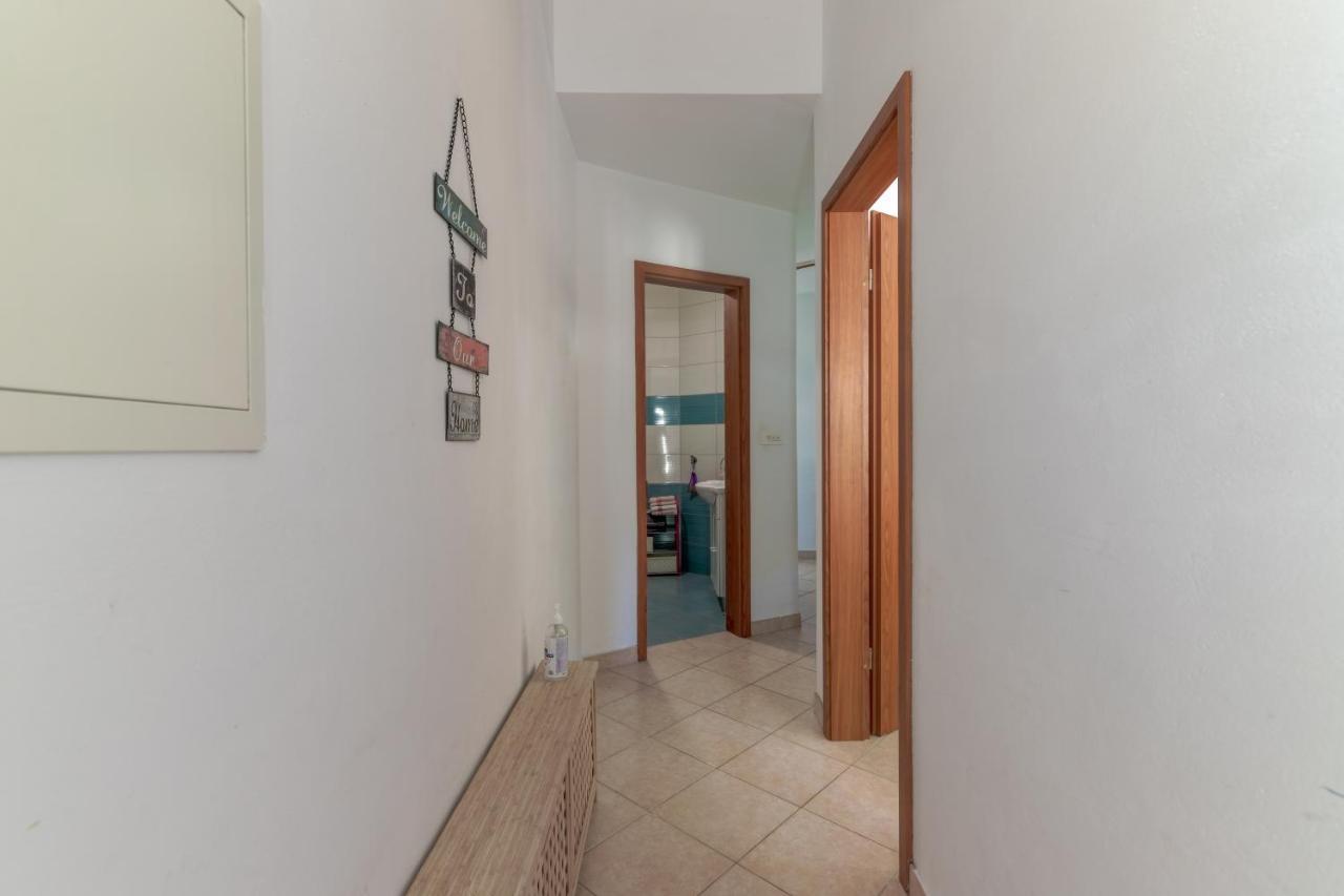 Seaside Secluded Apartments Cove Torac, Hvar - 575 Gdinj Bagian luar foto